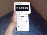 DT8000 timer in hand